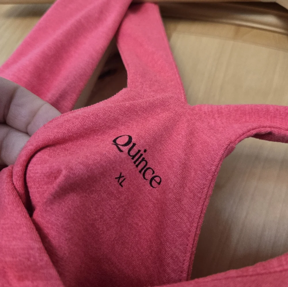 Quince Pink V Neck Racerback Shelf Sports Bra XL - Picture 3 of 4